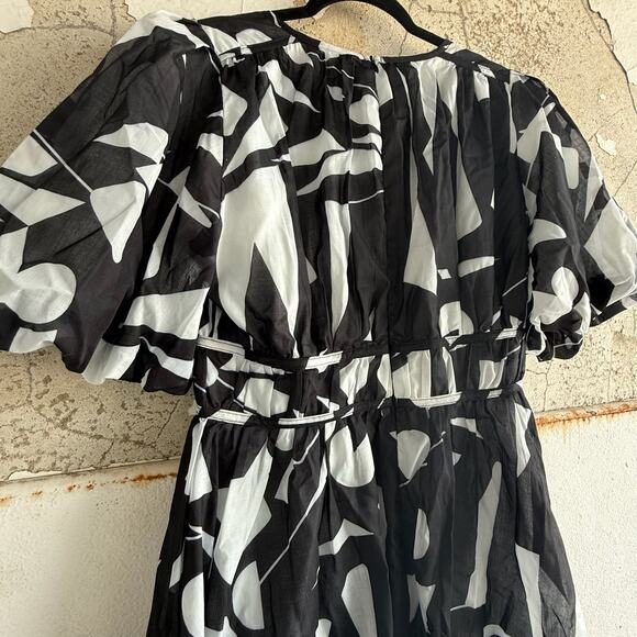 NWT Mini Dress Puff Sleeve Black White Abstract Print Party Dress Womens L - Picture 10 of 10